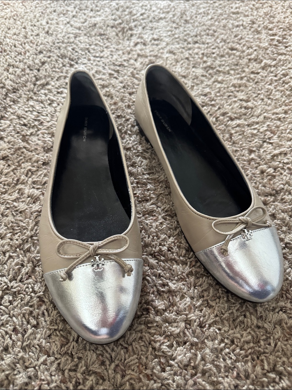 Tory Burch Cap-Toe Leather Ballet Flats in Oyster/Silver